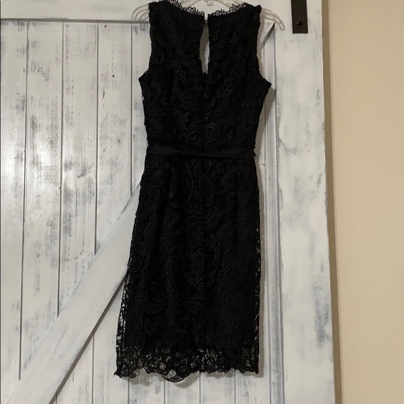 Black dress - Picture 2 of 4